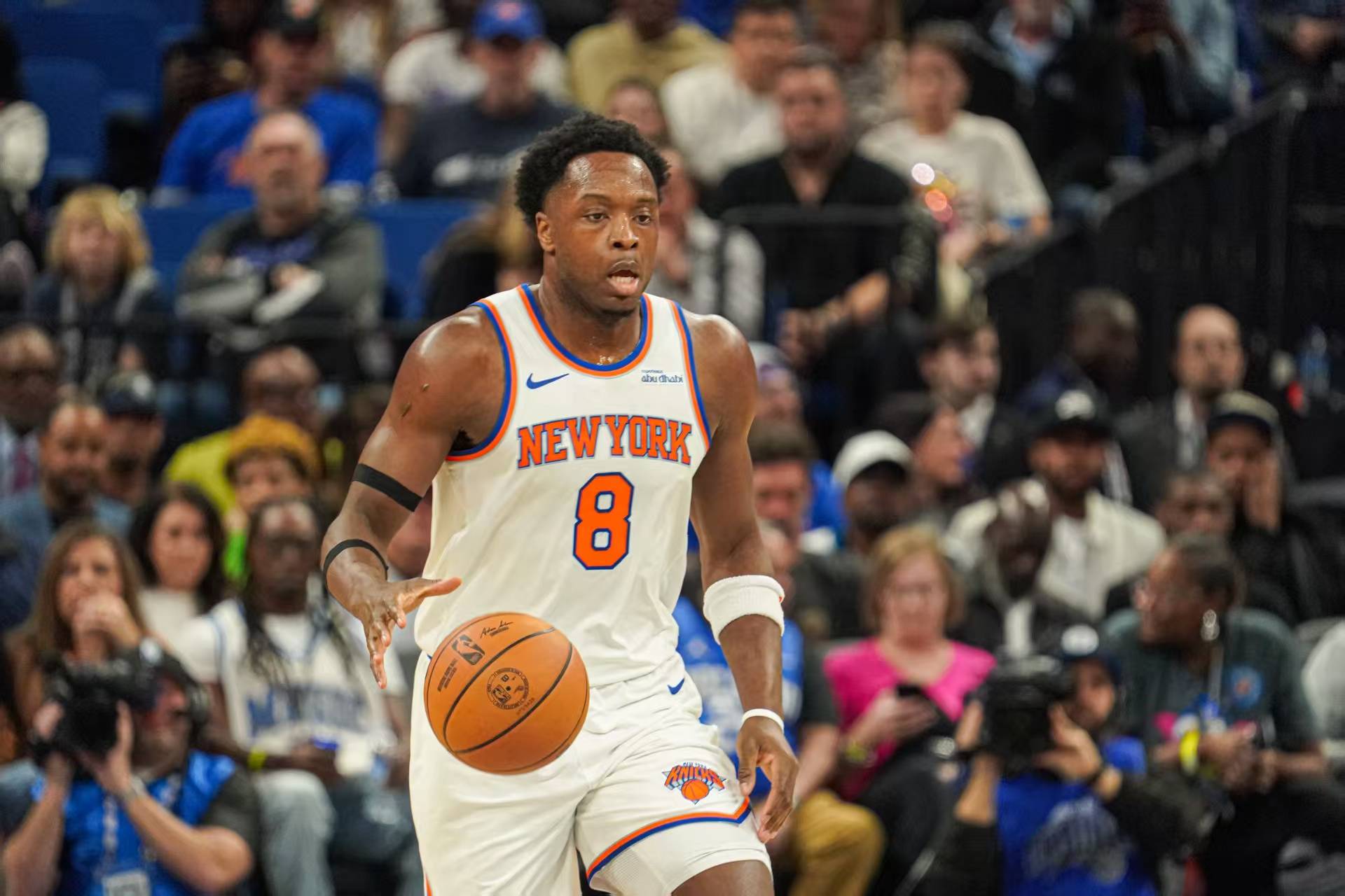 爱游戏全站-关键时刻纽约尼克斯调整名单以备英超，造点机会环节打磨，底气十足，训练强度明显提升(里约郎平教练在3场重要比赛的关键节点)