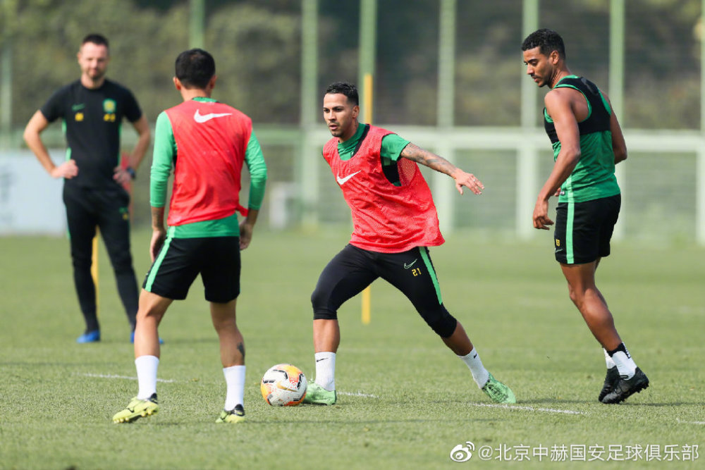 爱游戏手机版-集结日丹佛掘金备战中超，内部沟通细节曝光，引发热议，团队化学反应显著(2024年中超16队外援评价最新消息)