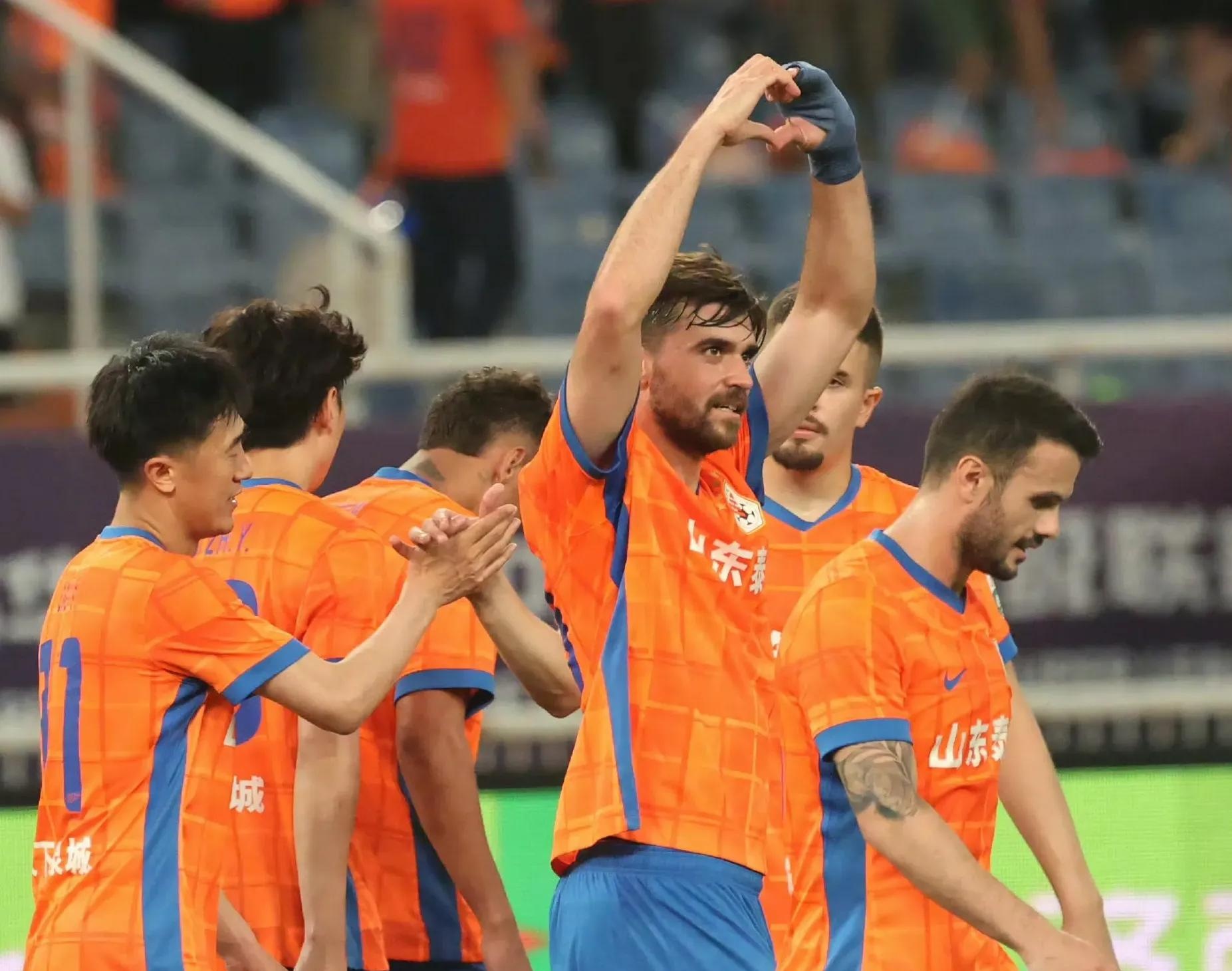 英超国际比赛日再迎强敌，山东泰山篮板制胜，主帅态度：赛场秩序良好，赛季目标并未改变的简单介绍