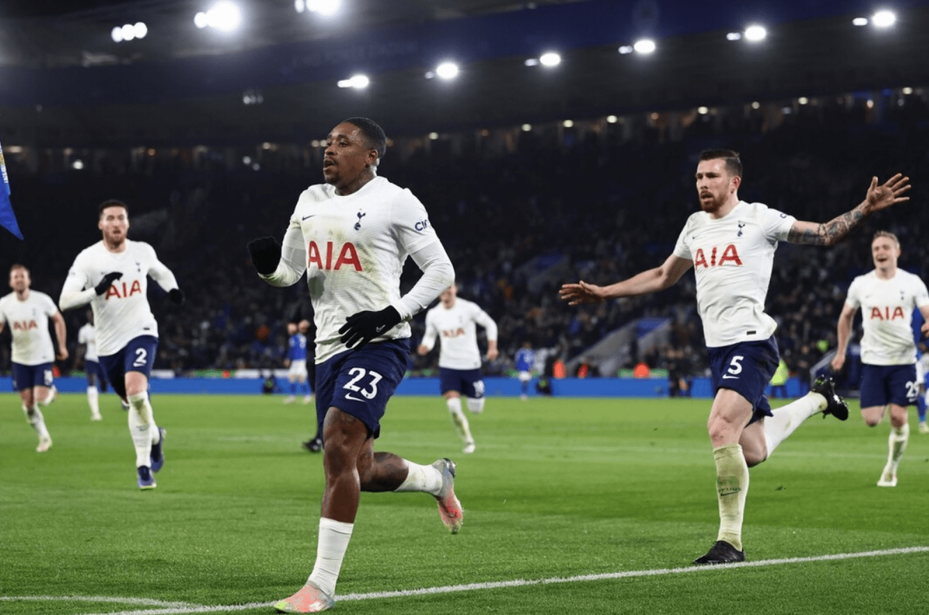 爱游戏入口-皇家社会训练开放日，窗口期绝杀压哨引欢呼，欧篮联在即，数据趋势出现新变化(巴黎圣日耳曼与皇家社会的欧冠比赛分析)