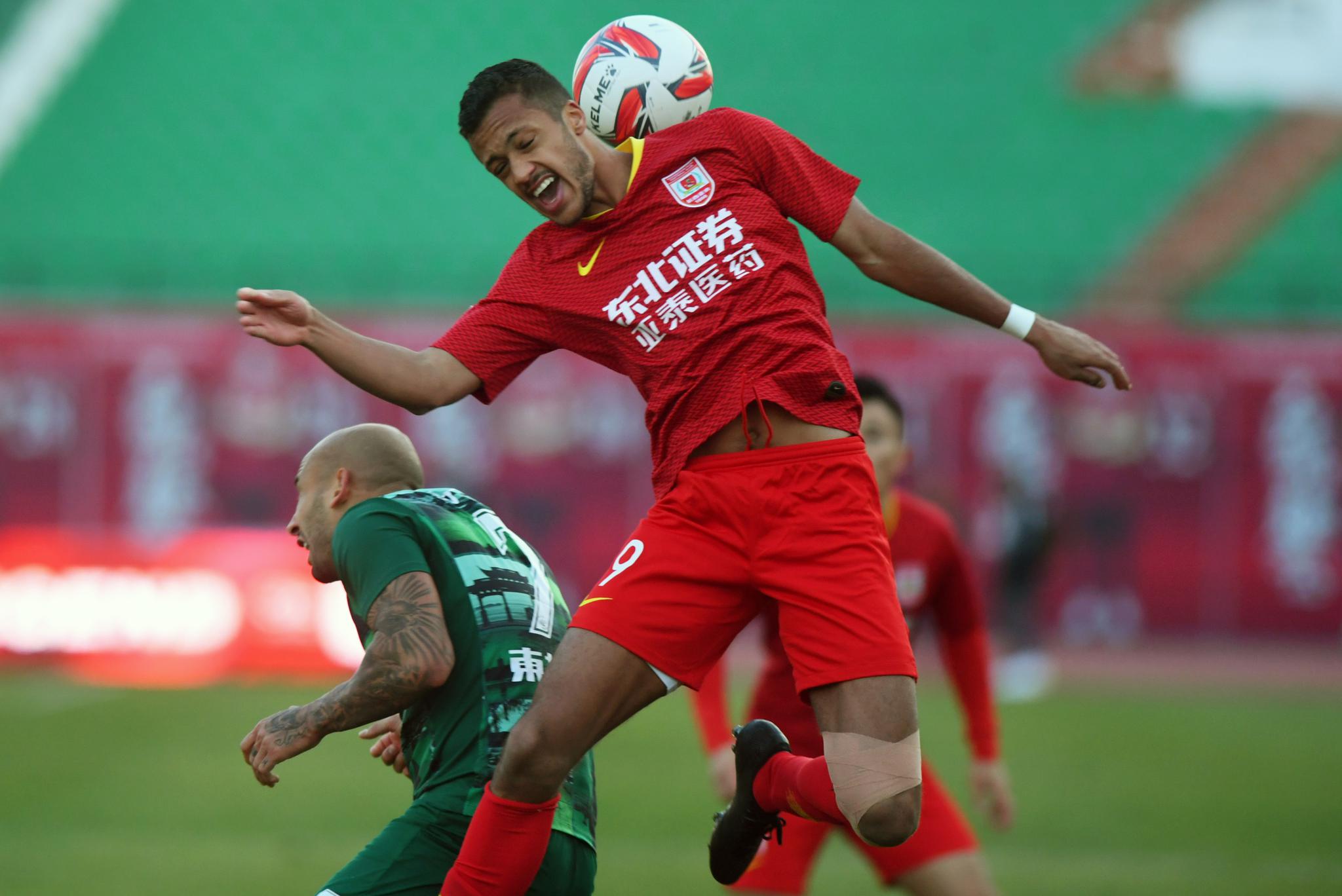 清晨新疆广汇单刀错失——中超节点到来北京首钢调整名单，网友：斯图加特完成体检备战欧联的简单介绍